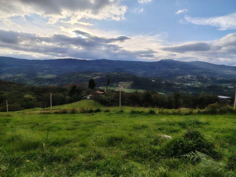 Lote en zona turística de Moniquirá – 1000 m²