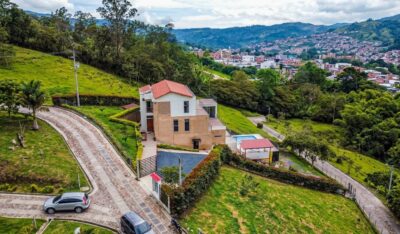 🏡 VENTA DE LOTE EN CONDOMINIO CALIFORNIA – MONIQUIRÁ